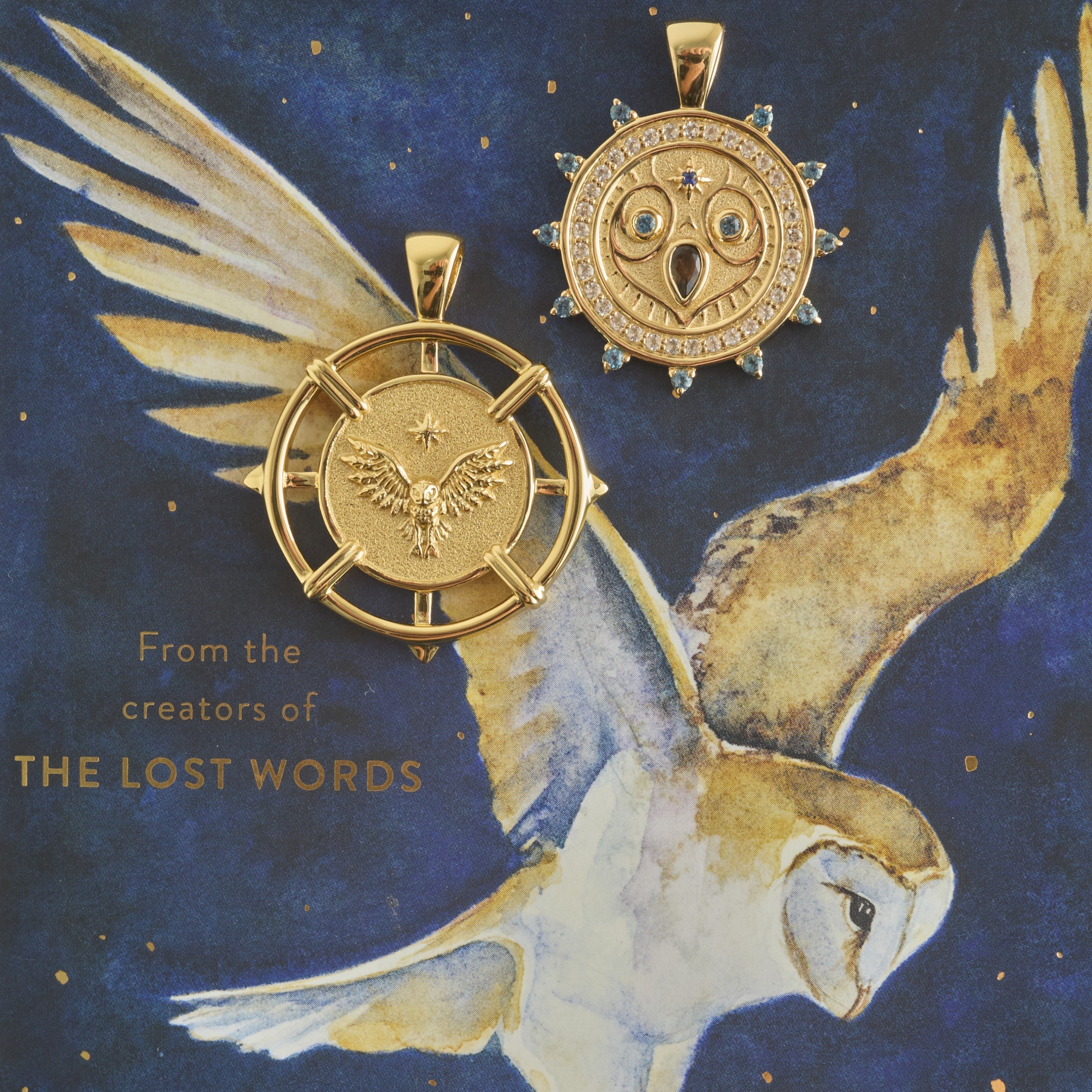 GRACE Owl JW Small Embellished Pendant Coin